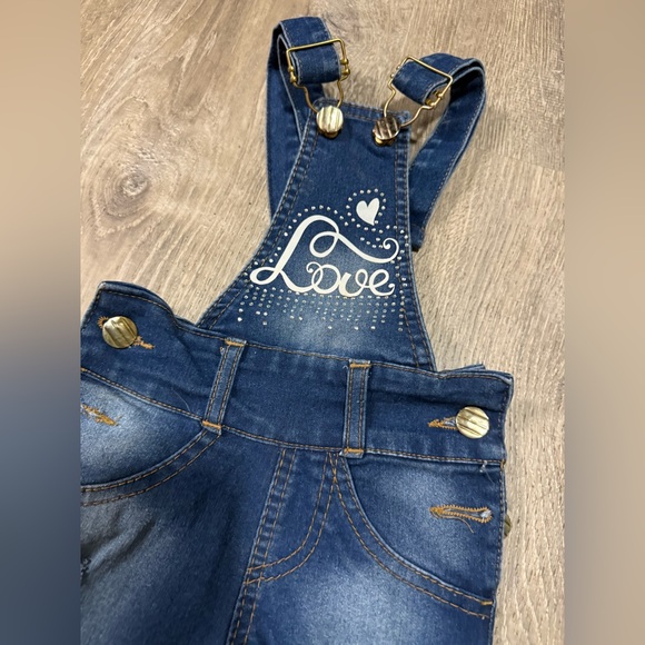 MayiDulce Girls Denim Overalls Shorts | “Love” Graphic | Size 4 - Picture 5 of 5